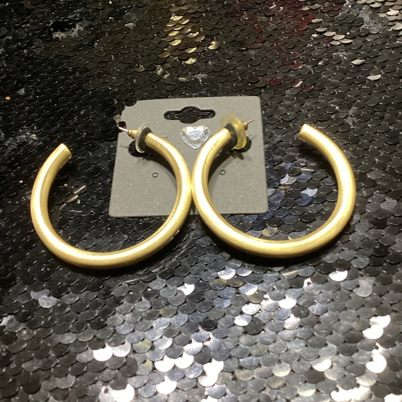 Smooth Finish Gold Hoop Earrings - Picture 6 of 6